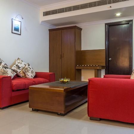 Hotel Saptagiri Hyderabad Exteriör bild