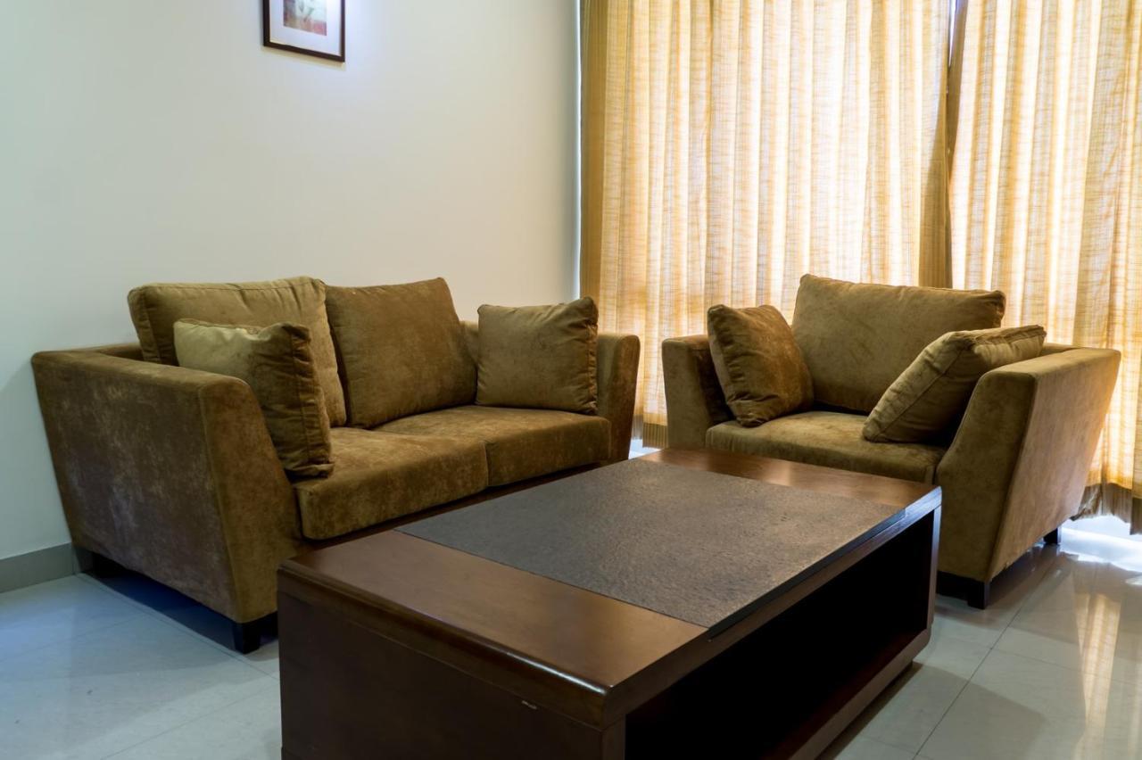 Hotel Saptagiri Hyderabad Exteriör bild