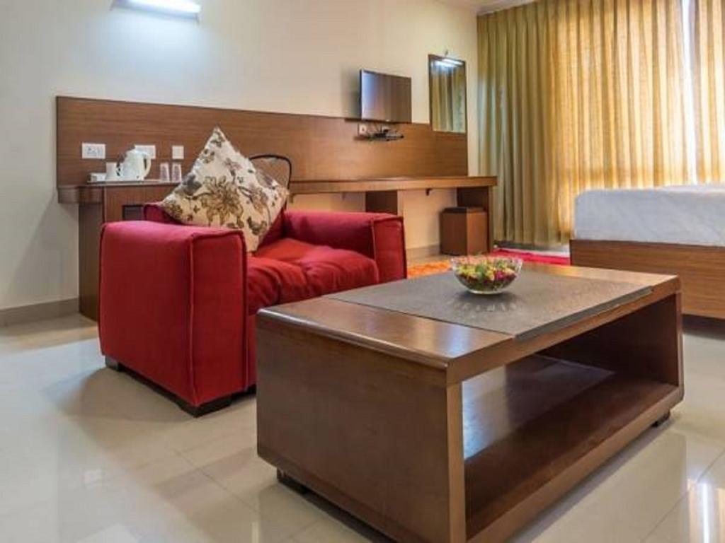 Hotel Saptagiri Hyderabad Exteriör bild
